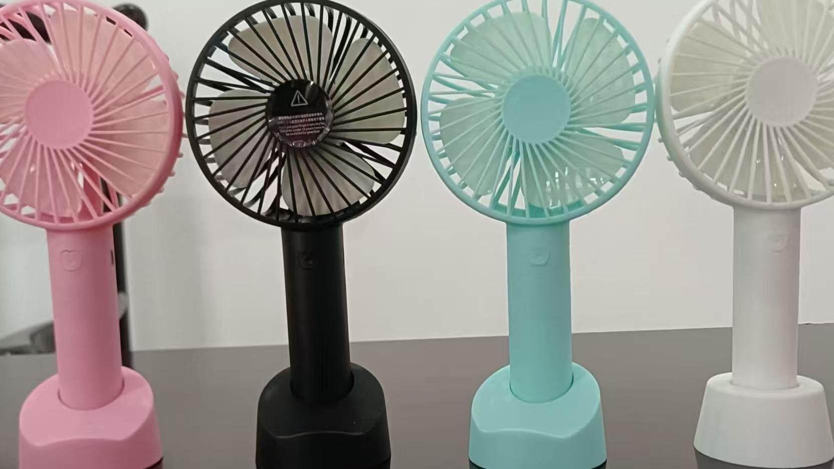 What should we pay attention to when purchasing an electric fan?